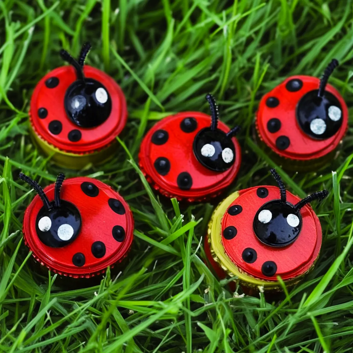Bottle Cap Ladybugs
