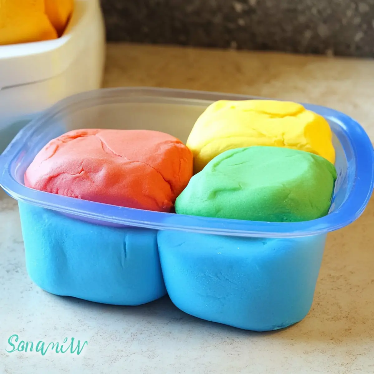 Easy DIY Playdough Recipe