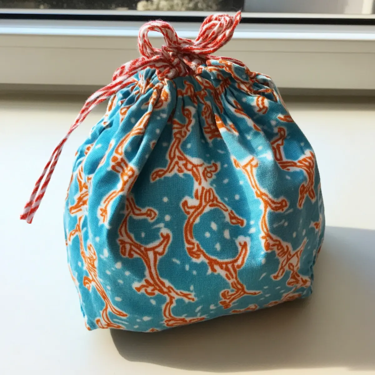 Effortlessly Craft a Simple Drawstring Bag - Free Tutorial 1