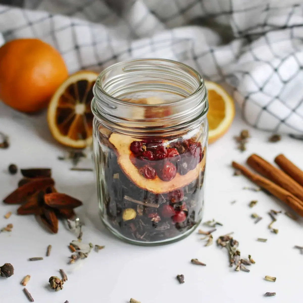 DIY Simmer Pot Gift Kits: Create Aromatic Jar Blends Easily 4 DIY Simmer Pot Gift Kits: Create Your Own Aromatic Jar Blends