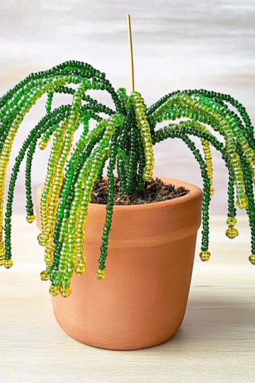 DIY Beaded Leaf Plant in a Terra Cotta Pot – Desk Decor Idea
