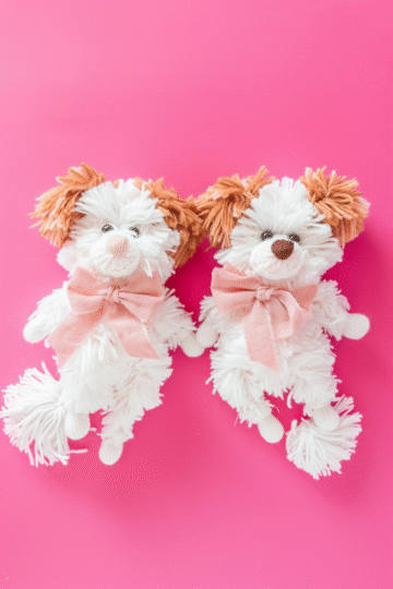 u3929625643 Fluffy handmade yarn dogs in white and brown yarn 8528e31e 4d14 46f7 b420 13b142c38729 1